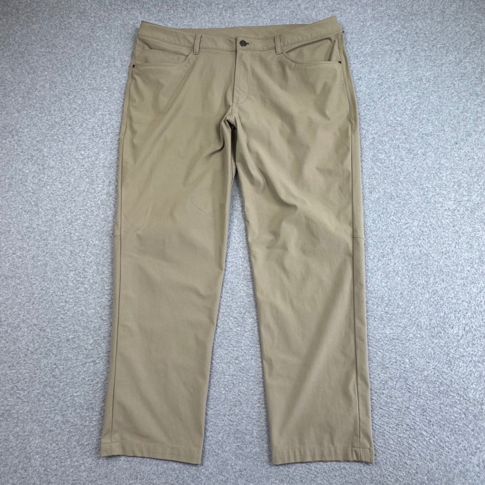 Lululemon ABC Pants Mens 38 Khaki Tan Warpstreme LM5426 38x30 Commuter Casual